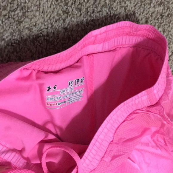 Under Armour Hot Pink Run Shorts Size XS - Picture 4 of 5